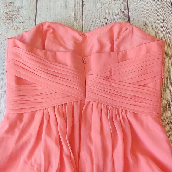 David's Bridal strapless pleated chiffon gown style# F15555 sz 4 - Picture 7 of 11